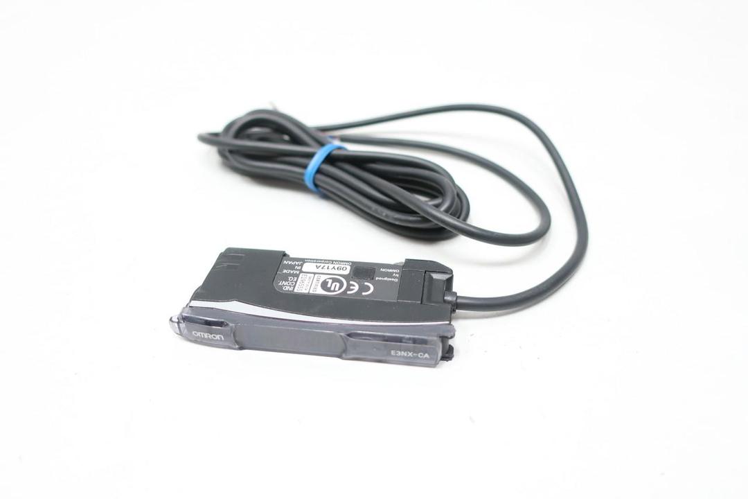 OMRON E3NX-CA11 FIBER AMPLIFIER 10-30V-DC