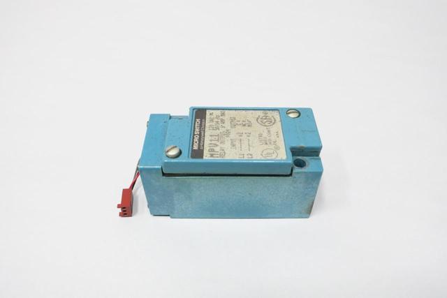 HONEYWELL MPV11 MICROSWITCH SWITCH AMPLIFIER BASE 120V-AC