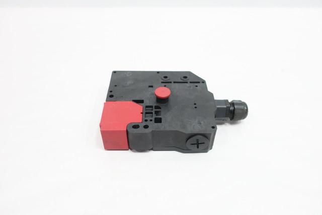 OMRON D4JL-3NFA-C6 GUARD LOCK SAFETY-DOOR SWITCH 240V-AC 250V-DC