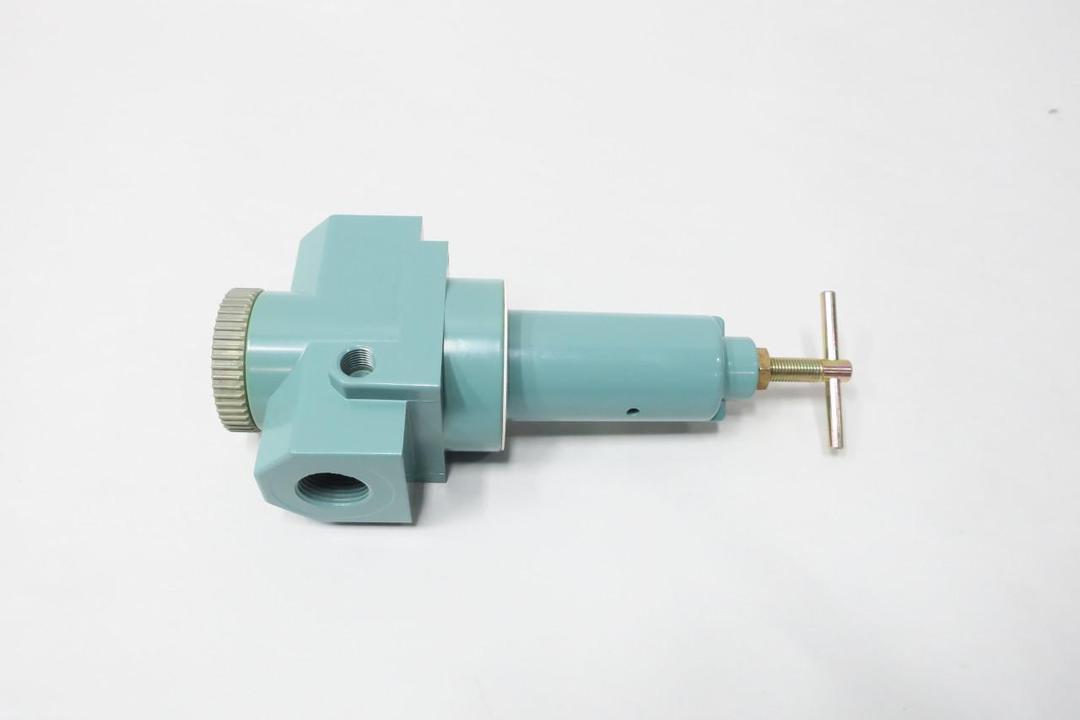 CKD 2215-6C-H PNEUMATIC REGULATOR 3/4IN NPT