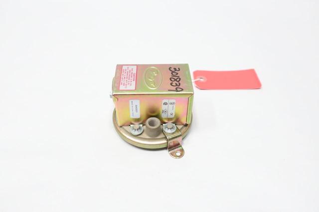 DWYER 1910-1-PRESET PRESSURE SWITCH 3/8IN 10PSI