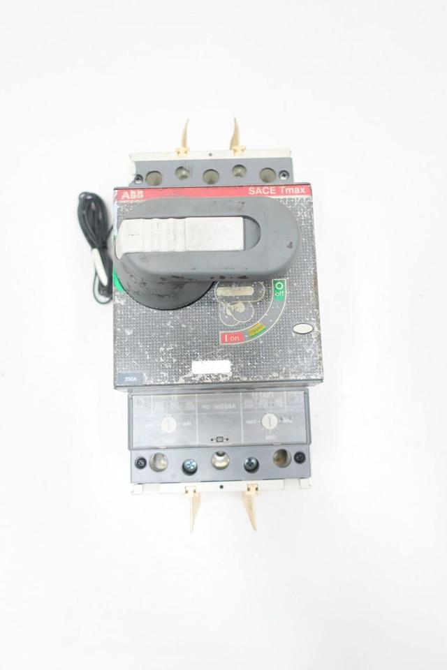 ABB TMAX T4N 250 1SDA054986R1 MOLDED CASE CIRCUIT BREAKER 3P 250A 480/600V-AC