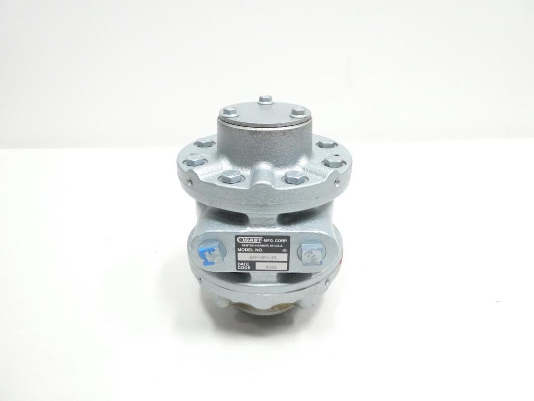 GAST 8AM-NRV-39 ROTARY VANE AIR PNEUMATIC MOTOR 1/2IN NPT 5HP 2500RPM