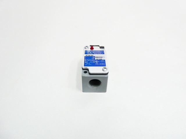 TELEMECANIQUE ST08164 SAFETY INTERLOCK SWITCH
