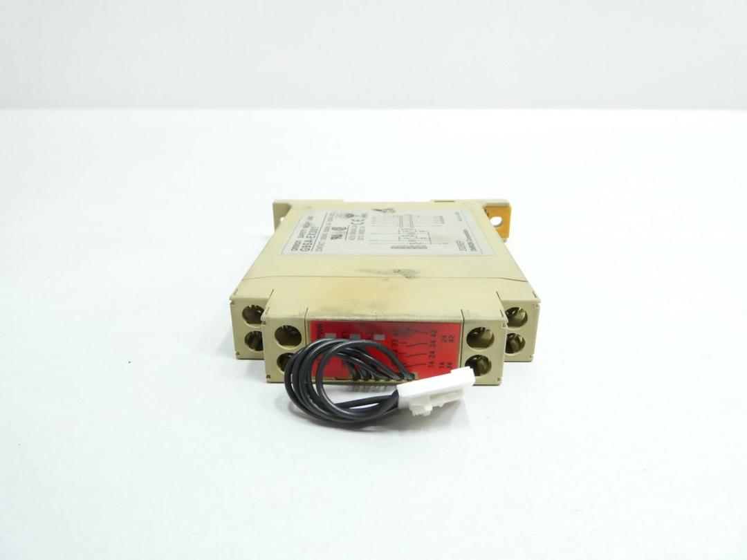 OMRON G9SA-EX301 SAFETY RELAY UNIT 240V-AC
