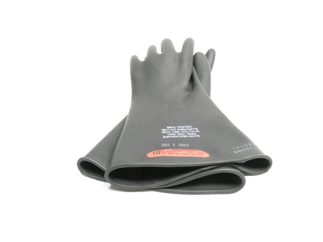 SALISBURY D120 CLASS 0 SIZE 10 1/2 RUBBER GLOVE