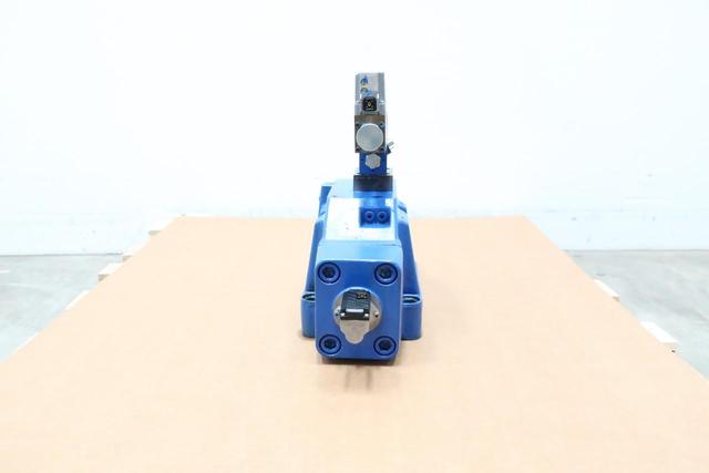 REXROTH 0811404505 4WRLE 35 W3-1100SJ-3X/G24EK0/A1WX02M-745 HYDRAULIC VALVE