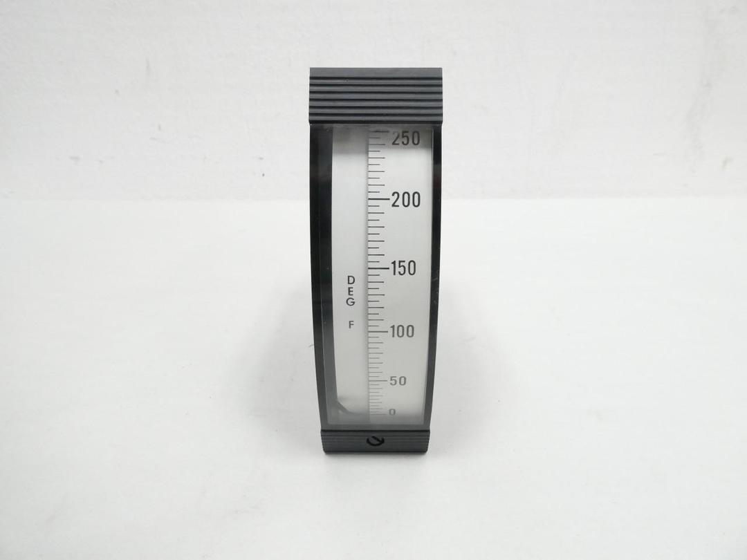 EIL INSTRUMENTS VX-252 VERTICAL PANEL METER 0-250F