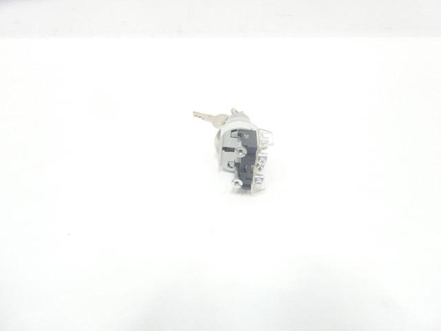 ALLEN BRADLEY 800T-H4215A SELECTOR SWITCH