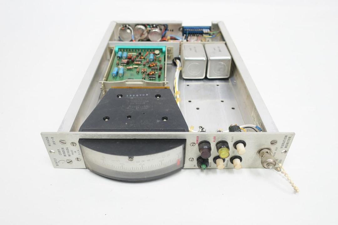 BENTLY NEVADA 1RV-R 05551-01-05-01-00-01-02-00 VIBRATION MONITOR