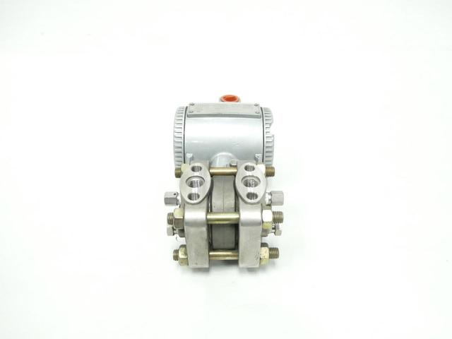 ABB PTSDDC1221B2100 DIFFERENTIAL PRESSURE TRANSMITTER 0-120IN-H2O 12-42V-DC