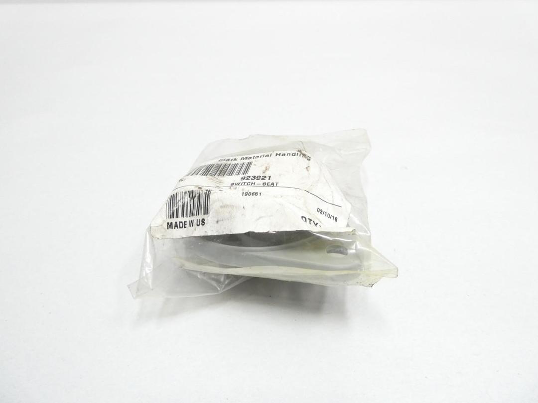 CLARK 923921 FORKLIFT SEAT SWITCH