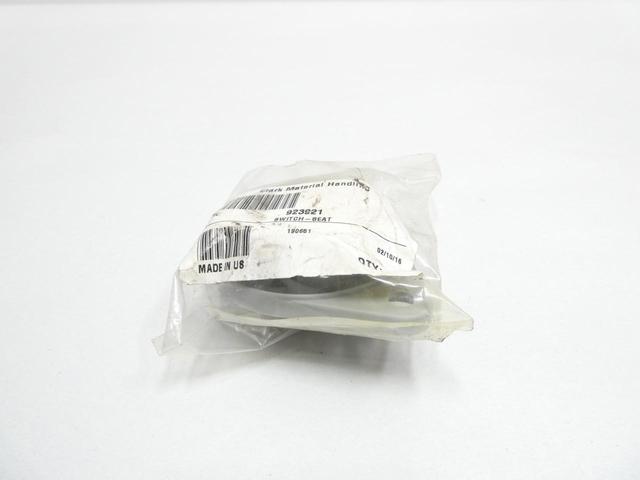 CLARK 923921 FORKLIFT SEAT SWITCH