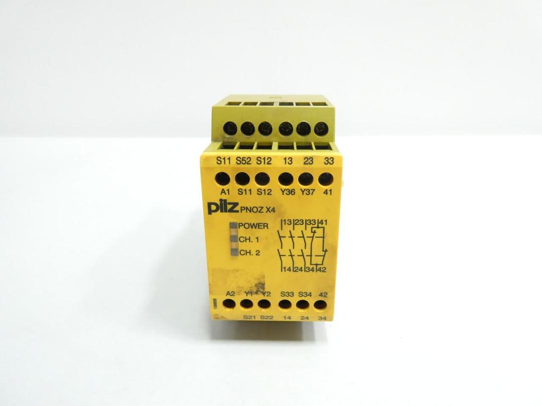 PILZ PNOZ X4 24VDC 3N/O 1N/C 774730 SAFETY RELAY 24V-DC