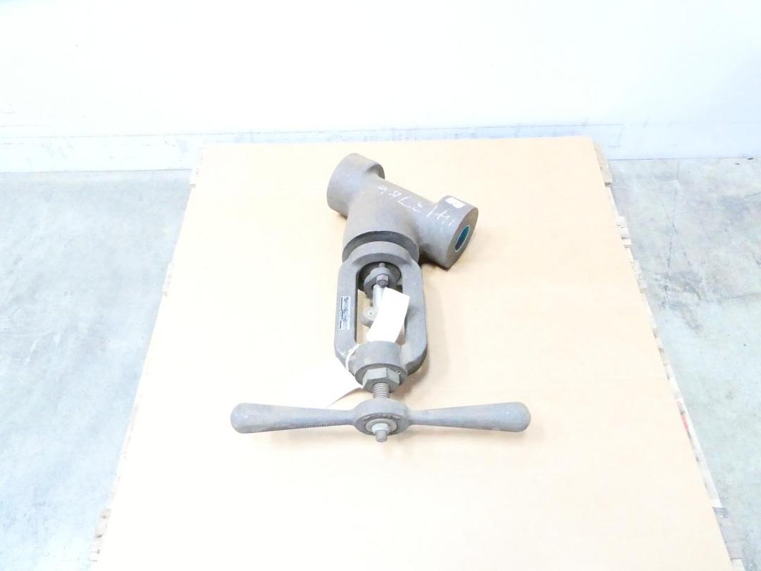 HANCOCK 4202W3 MANUAL STEEL SOCKET WELD GLOBE VALVE 2IN 4500