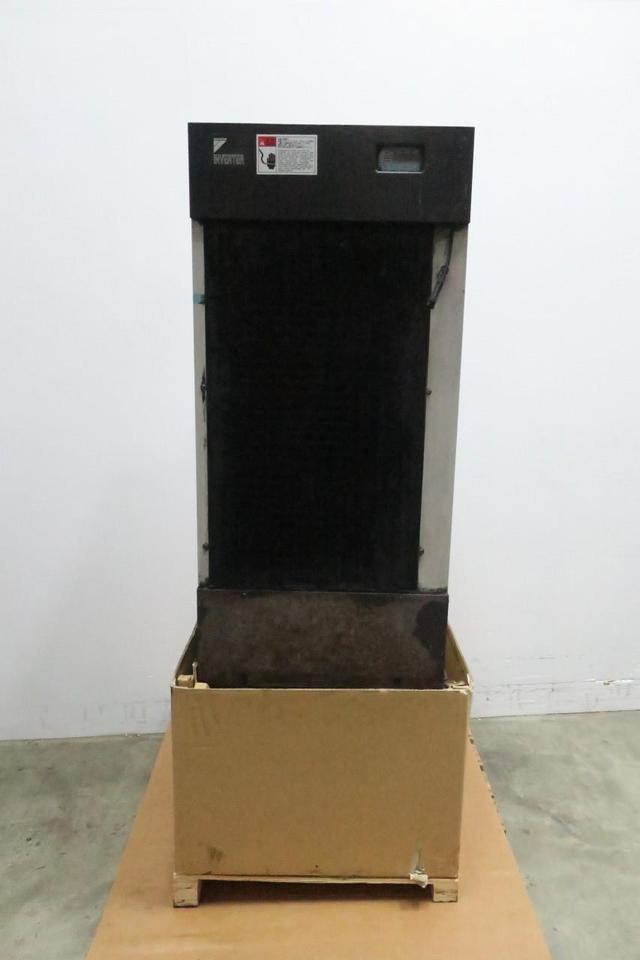 DAIKIN AKZJ908-C-D28N OIL COOLING UNIT 200/220V-AC 2.2KW