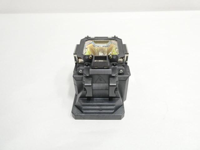 SANYO PLC-XT25 MULTIMEDIA PROJECTOR LAMP