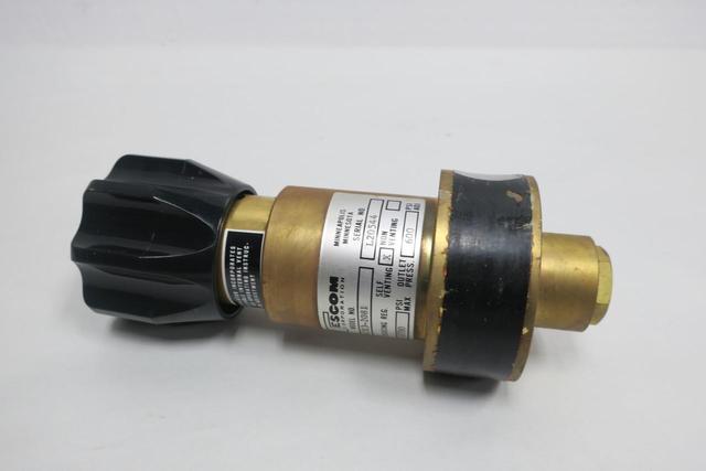 TESCOM 44-1313-2081 PRESSURE REDUCING REGULATOR 3750PSI 1/2IN NPT