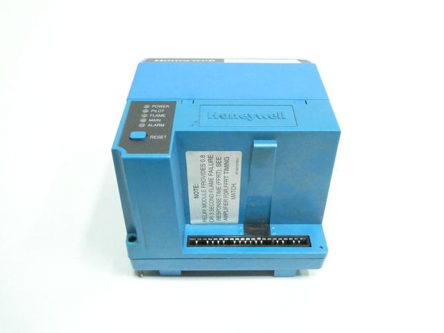 HONEYWELL RM7840 G 1022 BURNER CONTROL 120V-AC