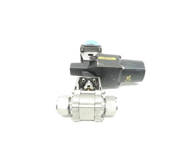 WHITEY SS-67TS24 PNEUMATIC STAINLESS BALL VALVE 1-1/4IN TUBE