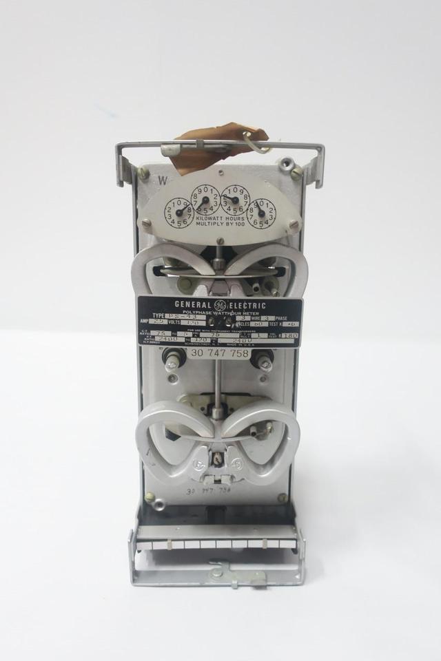 GENERAL ELECTRIC GE DS-43 POLYPHASE WATTHOUR METER 120V 2.5A