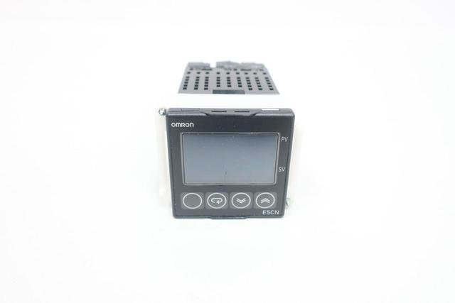 OMRON E5CN-R2H03T-FLK TEMPERATURE CONTROLLER 100-240V-AC