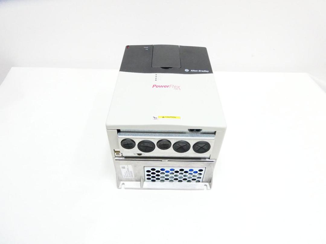 ALLEN BRADLEY 20BD027A0AYNAND0 POWERFLEX 700 VFD DRIVE 0-400HZ 0-460V-AC 20HP