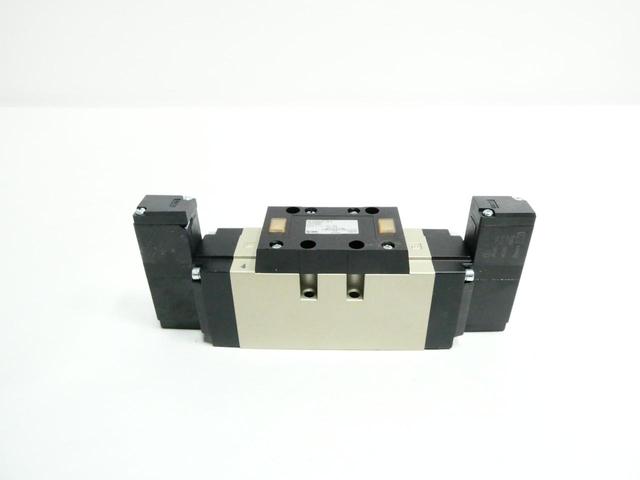 SMC VFS5600-1FZ PNEUMATIC SOLENOID VALVE 85-120V-AC 1.0MPA