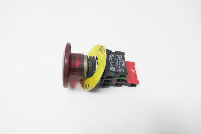 ALLEN BRADLEY 800E-3X10 EMERGENCY STOP BUTTON
