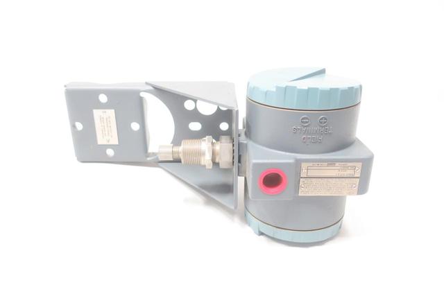FOXBORO E83W-03SSIR VORTEX FLOW METER 10.452 PULES/GALLON 14-30V-DC