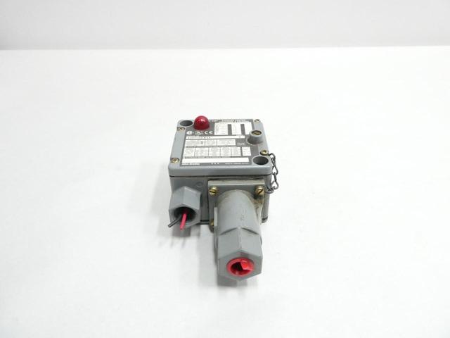 ALLEN BRADLEY 836T-T303JX15 PRESSURE SWITCH 175-650PSI 120-600V-AC 115-600V-DC
