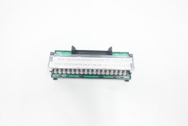 OMRON XW2R-J34G-C4 CONNECTOR MODULE