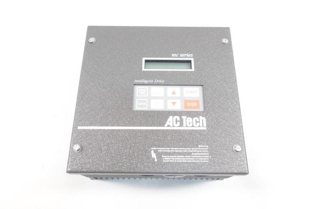 AC TECH M1420C LENZE VFD DRIVE 400/480V-AC 0-120HZ 2HP