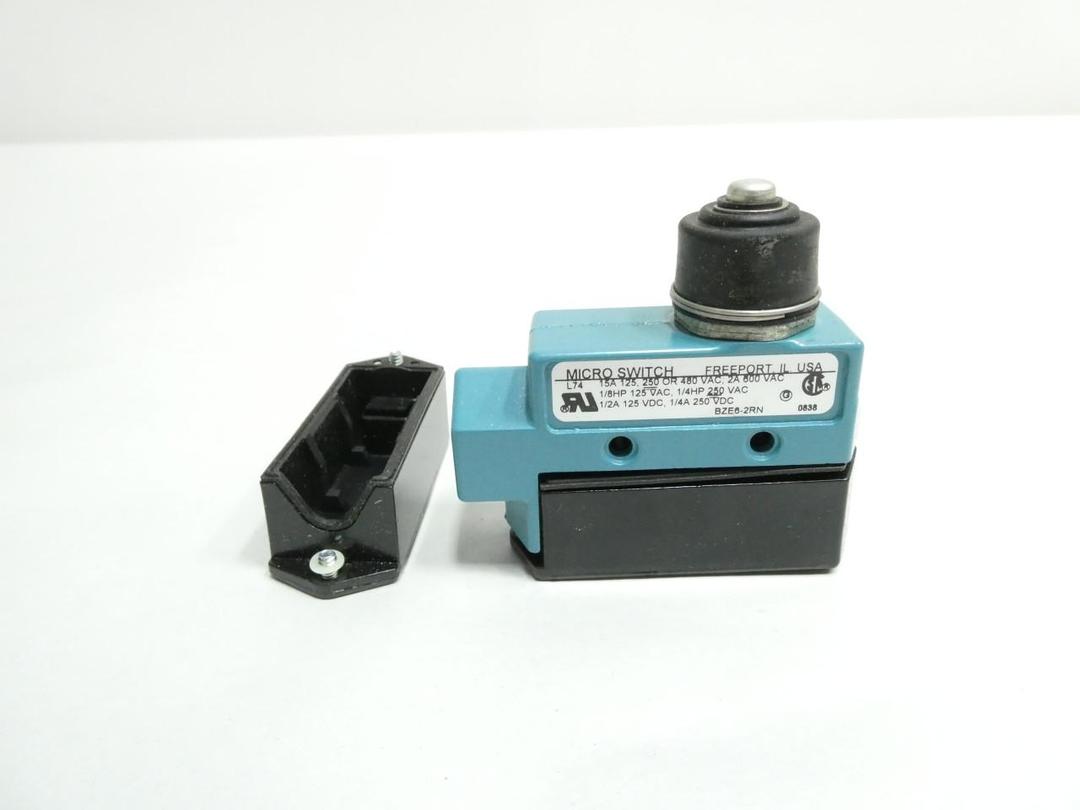 HONEYWELL BZE6-2RN LIMIT SWITCH 125/250/480/600V-AC 125/250V-DC