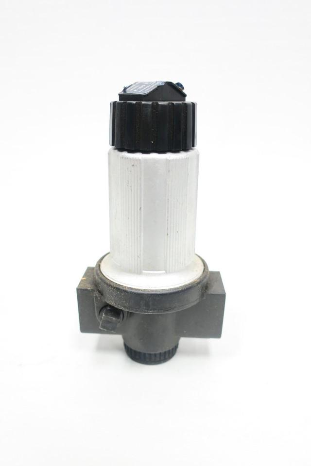 MASTER PNEUMATIC R100 VANGUARD AIR PRESSURE REGULATOR 250PSI 0-200PSI 3/8IN NPT