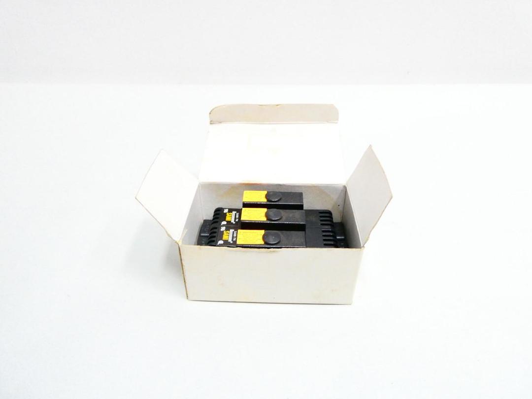 BOX OF 3 COOPER BUSSMANN SAMI-7N FUSE COVERS