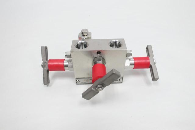 HOKE 8112004-014 TRIFOLD MANIFOLD 6000PSI