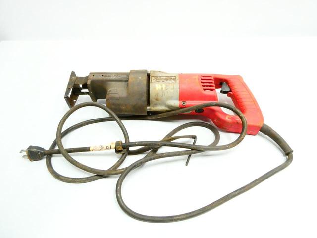 MILWAUKEE 6507-21 SAWZALL 0-2600RPM 120V-AC