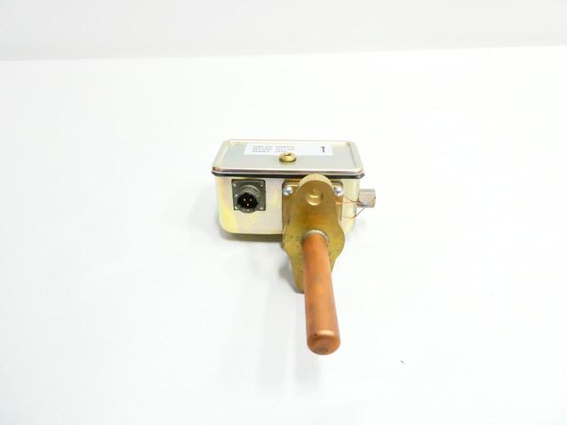 DETROIT SWITCH 8448176 TEMPERATURE SWITCH