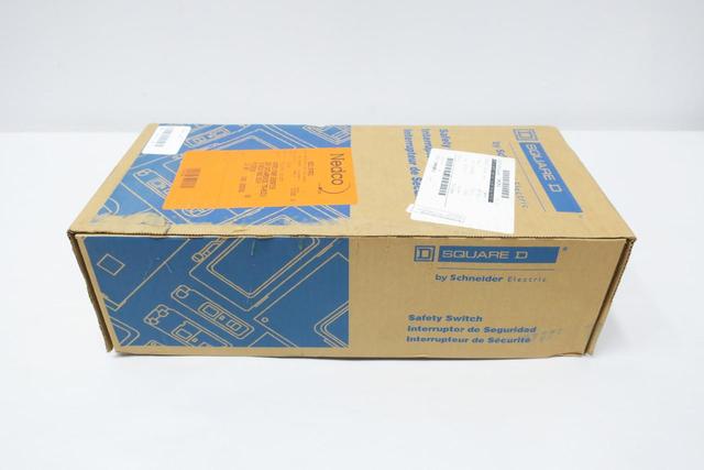 SQUARE D CH361 FUSIBLE DISCONNECT SWITCH 3P 30A AMP 600V-AC