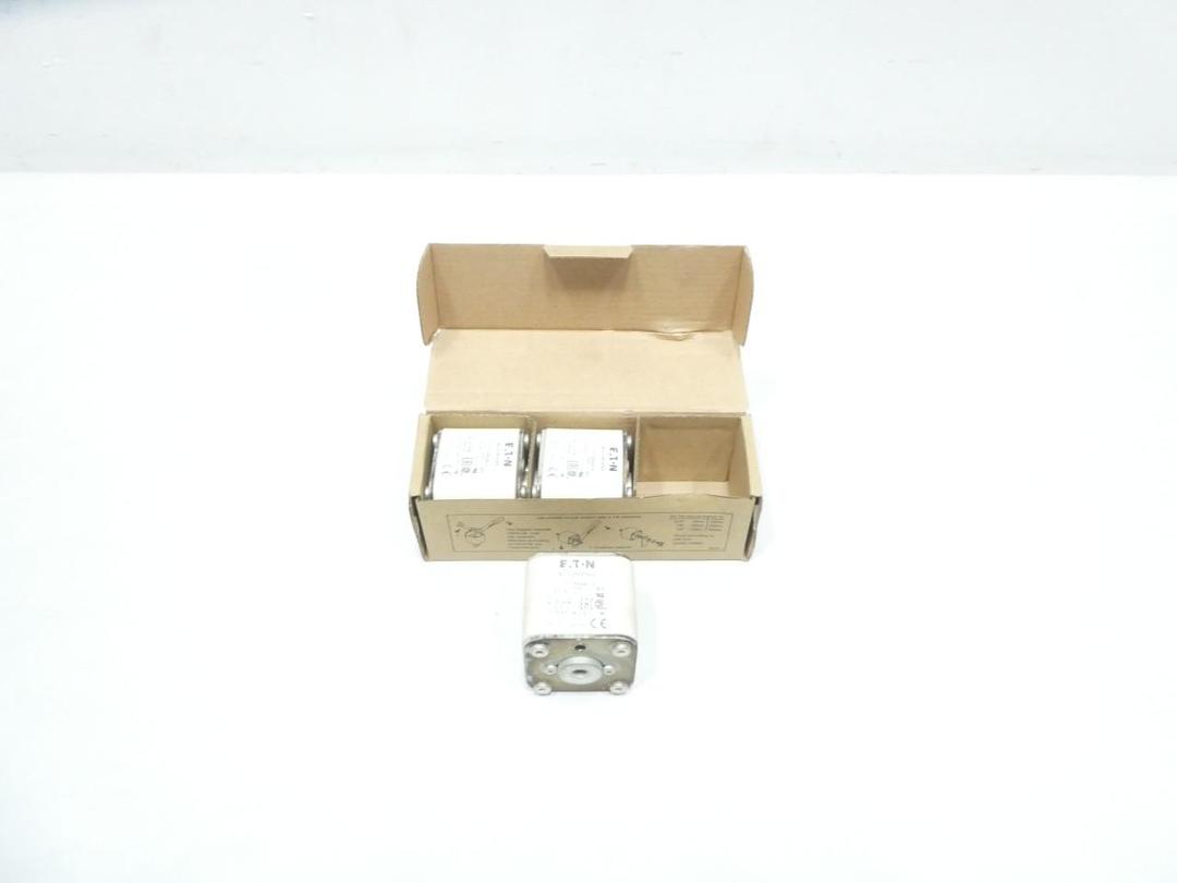 BOX OF 3 EATON 170M4409 HIGH SPEED SQUARE FUSE 250A AMP 690V-AC