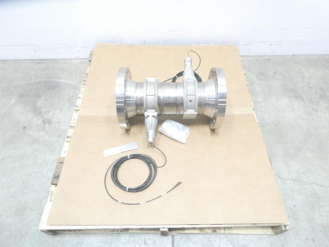 ROSEMOUNT 8800 STAINLESS VORTEX FLOW METER 6IN