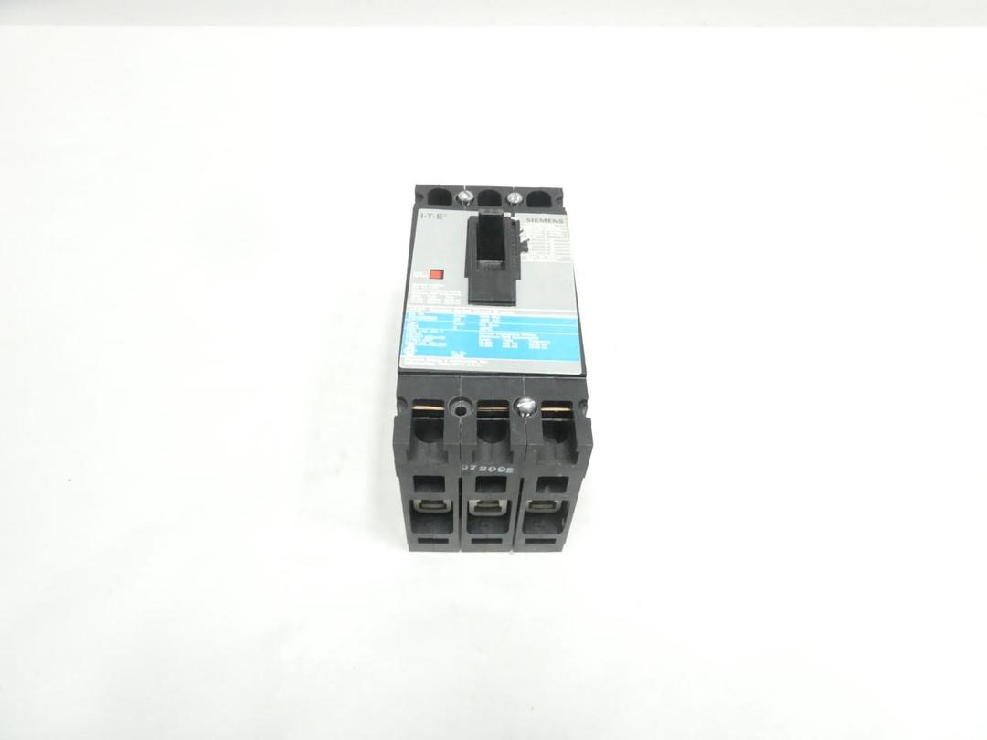 SIEMENS ED43B050 MOLDED CASE CIRCUIT BREAKER 3P 50A AMP 480V-AC
