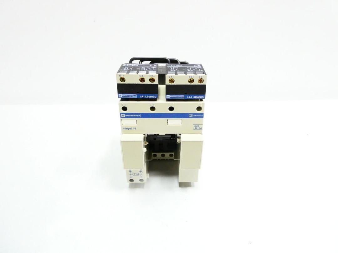 TELEMECANIQUE LD5 LB130BD REVERSING CONTACT BREAKER 24V-DC 9KW