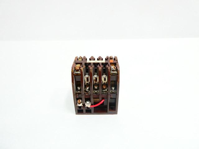 KLOCKNER MOELLER DIL0-52-NA CONTACTOR 30A AMP 110-115V-AC 10HP