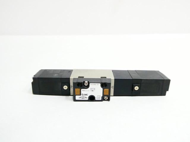 SMC VFS2400-5FZ PNEUMATIC SOLENOID VALVE 21-26V-DC 1MPA