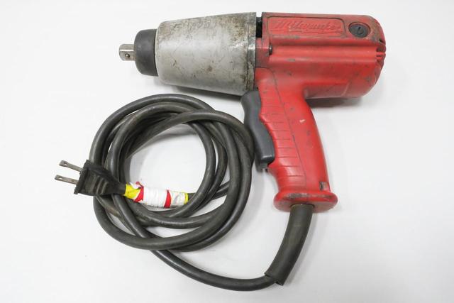 MILWAUKEE 9066 1/2IN IMPACT WRENCH 2400RPM 120V-AC