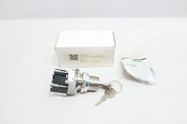 ALLEN BRADLEY 800T-H4215A SELECTOR SWITCH