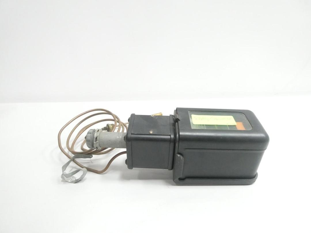 GENERAL ELECTRIC GE 12TBB11B070072 TEMPERATURE RELAY 65-75C
