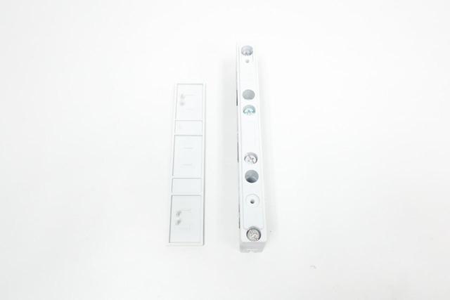SIEMENS 8US1923-3UA01 BUSBAR HOLDER SUPPORT